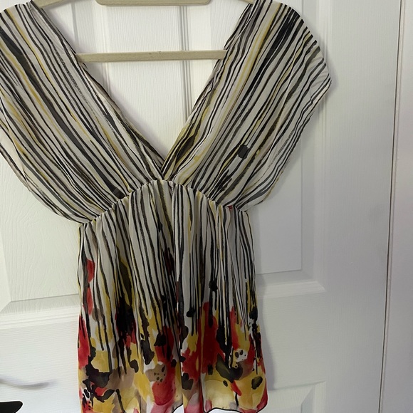 Silky Deep V Blouse - Picture 2 of 3